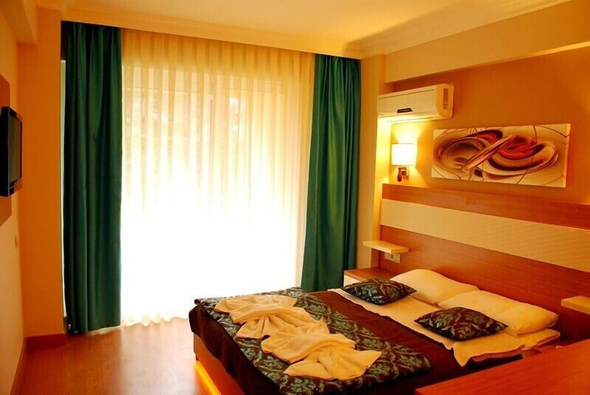 Hotel Flora Suites Soğucak Exteriér fotografie